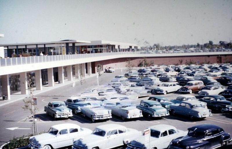 Northland Center (Northland Mall) - Northland Parking Lot